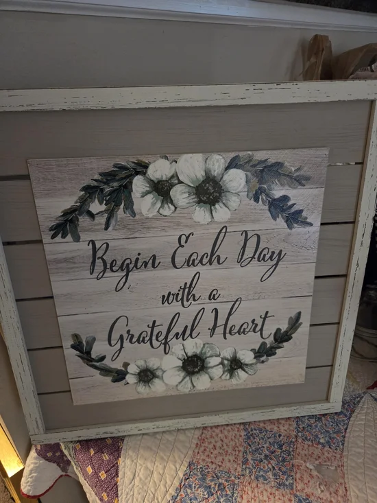 Begin Each Day With a Grateful Heart Wall Art White Floral Wall Decor Art
