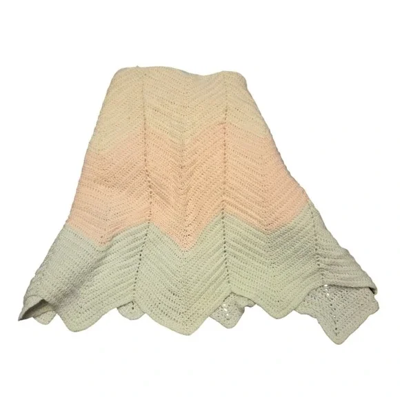 Crochet Blanket 56x22 Pastel Ombre Pink White Mint 70s Vintage Chevron Afghan