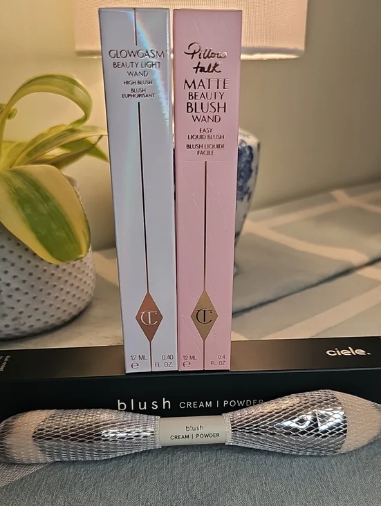 Charlotte Tilbury Dual Liquid Blush Set: Pinkgasm & Pillow Talk