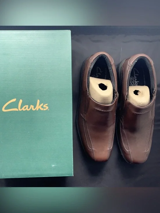 Clarks Men’s Brown Leather Slip-On Loafers