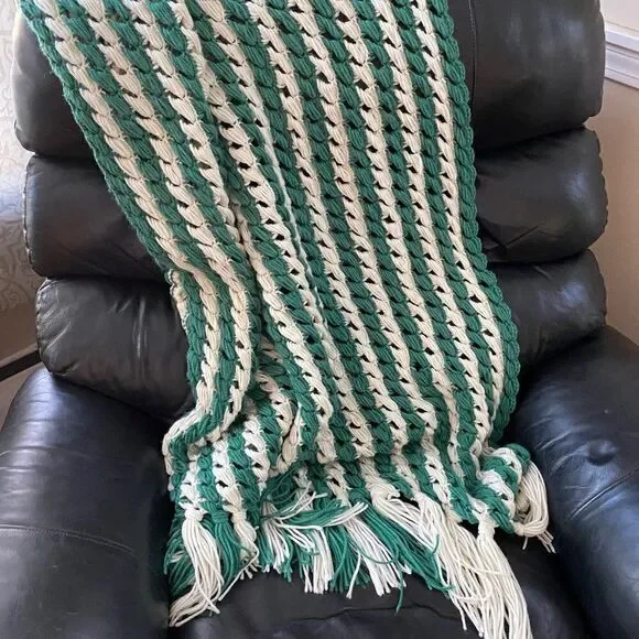 Handmade Chunky Crochet Lap Blanket Afghan Green White Grandmacore