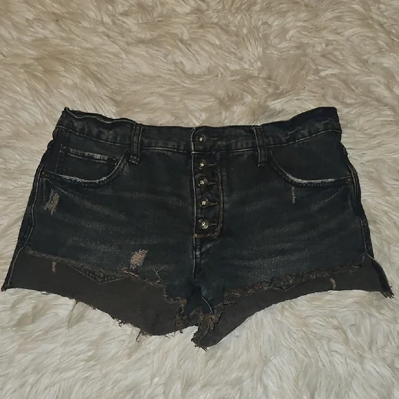 Free People Distressed Jean Shorts – Dark Wash, Button Front, Size 28