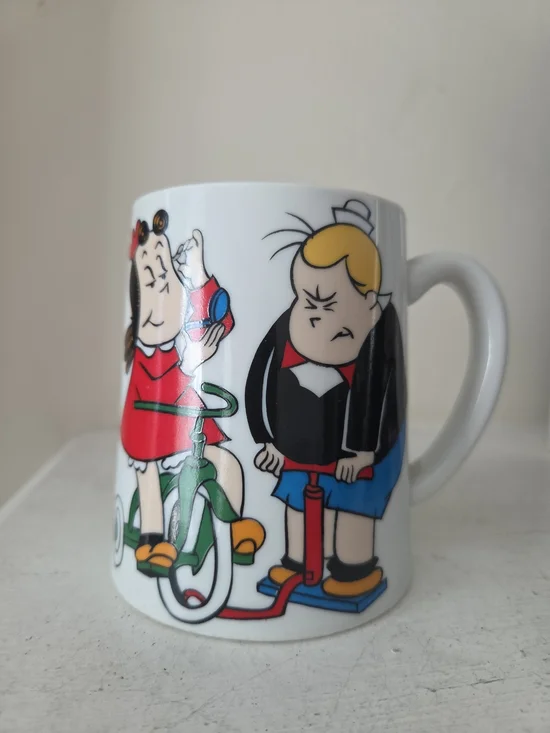 Vintage Schmid Bros Western Publishing Company Little Lulu & Tubby Musical Mug