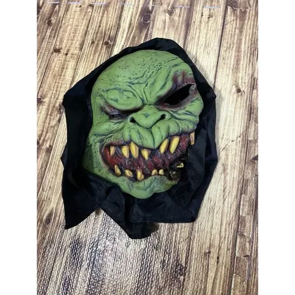 Vintage PMG 2002 Halloween Mask Demon Horn Green Monster Paper Magic w/Hood