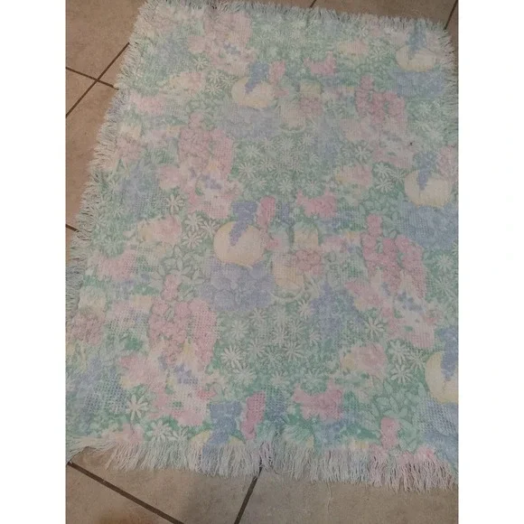 Vintage Pastel Floral Woven Tapestry Throw Blanket Fringed Cottagecore