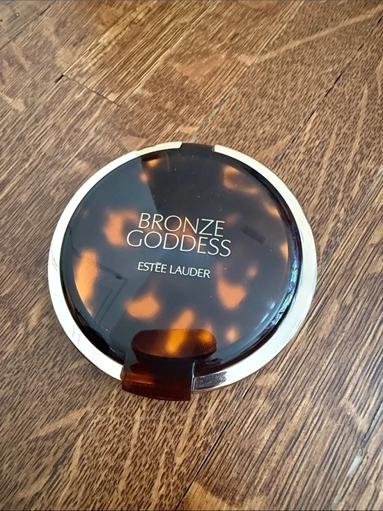 Estee Lauder Bronze Goddess 01 Mirage