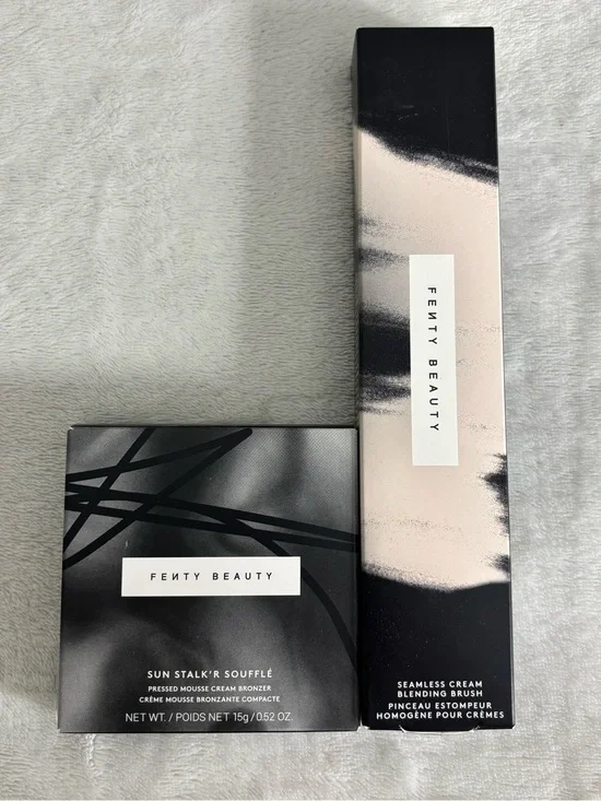 Fenty Beauty Sun Stalk'r Soufflé Pressed Mousse Cream Bronzer and Brush Bundle