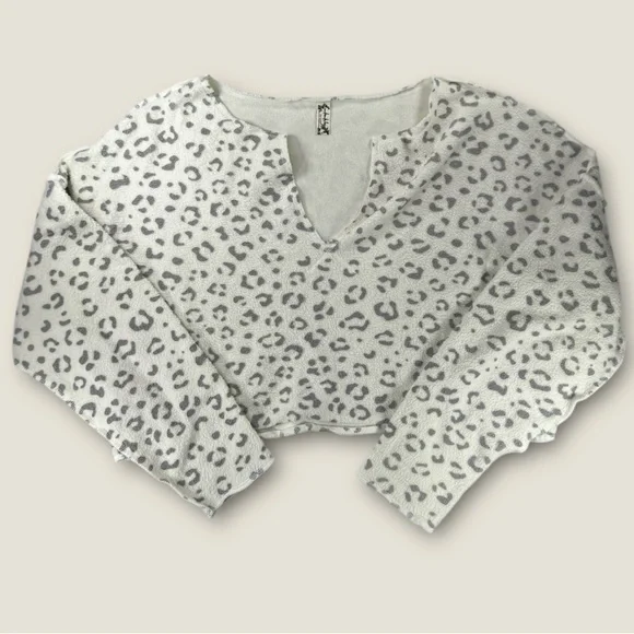 Free People Intimately‎ Gray Leopard Print Sweatshirt