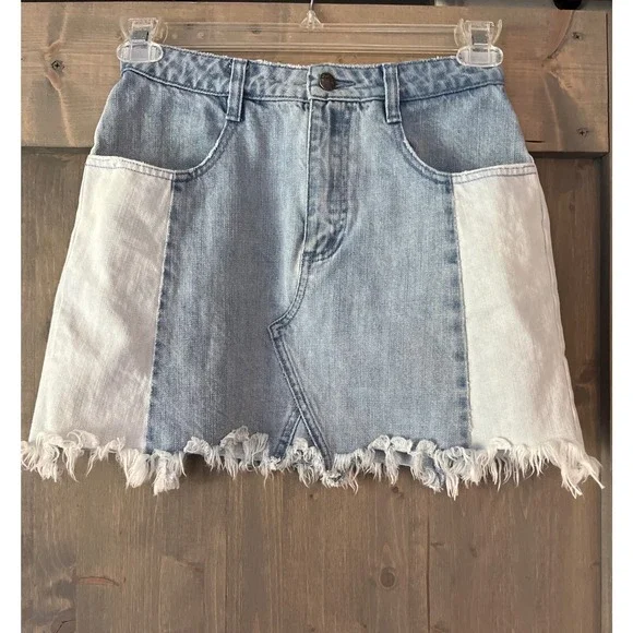 Free People Denim Mini Skirt Color Block‎ Light Wash Blue Size 4 Distressed Hem