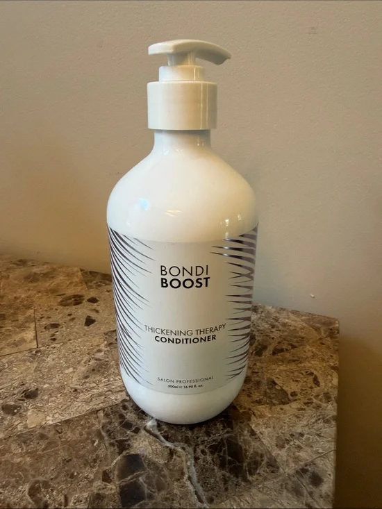 NEW Bondi Boost Thickening Therapy Conditioner - White