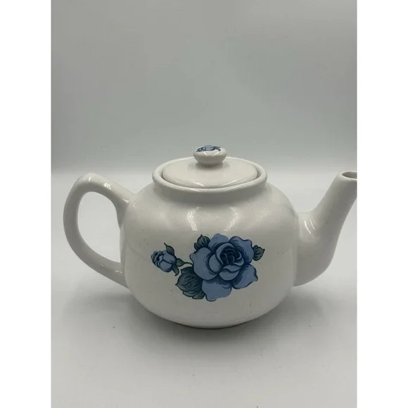 Vintage Jay Import Co blue velvet rose tea pot