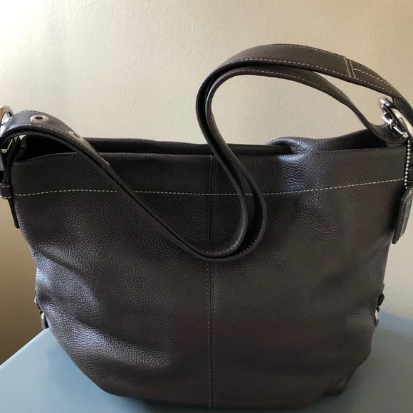 Coach Women's Dark Brown Leather Shoulder Bag