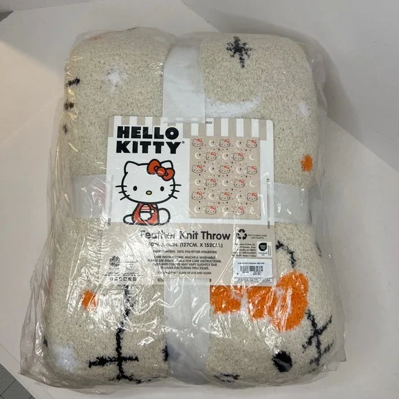Hello Kitty‎ Celestial Feather Knit Throw Blanket 50 x 60