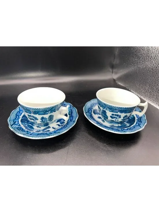 Set Of 2 Blue White Willow Pattern Porcelain Teacups Matching Saucers Vintage