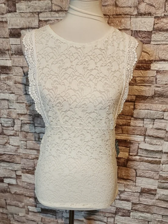Free People Intimately Women's Ivory Lace Sleeveless Top Brand New
