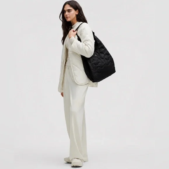 Lululemon Quilty Pleasures Shoulder Bag 14L