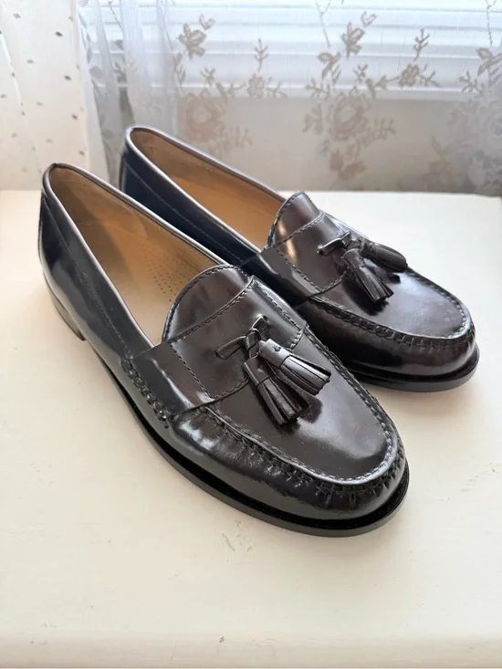Cole Haan Men's Tassel Loafers in Dark Brown/Burgundy - Classic Slip-On Shoes