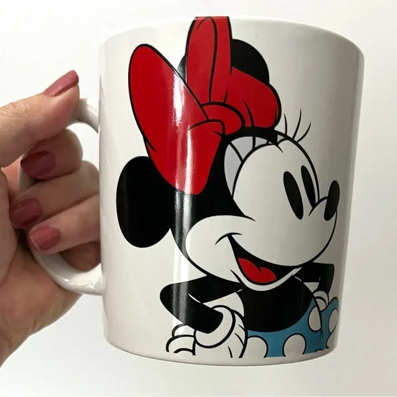New DISNEY Classic Mini Mouse Ceramic Mug Officially Licensed Capacity 20 oz