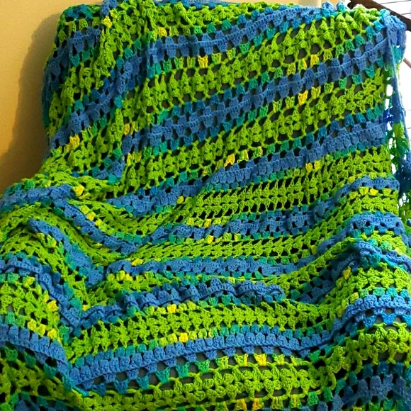 Mile a minute afghan in lime green, bright blue