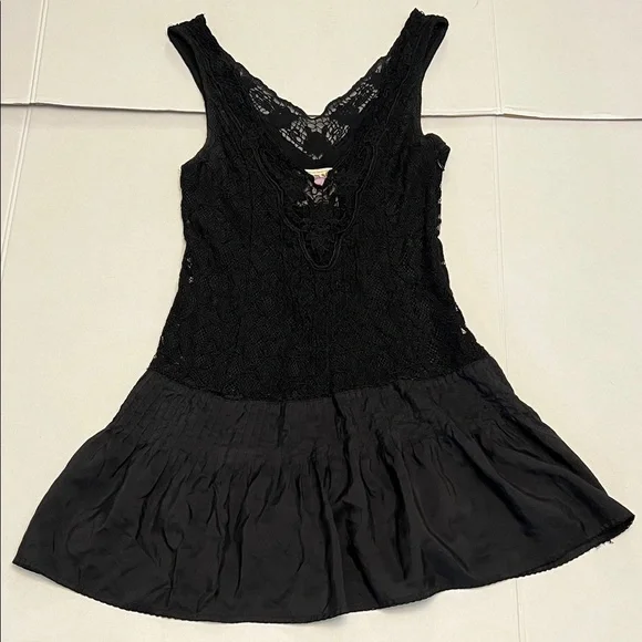 Y2K FREE PEOPLE VINTAGE LACE SILK WHIMSYGOTH BOHO FLOWY MINI DRESS BLACK SIZE 2