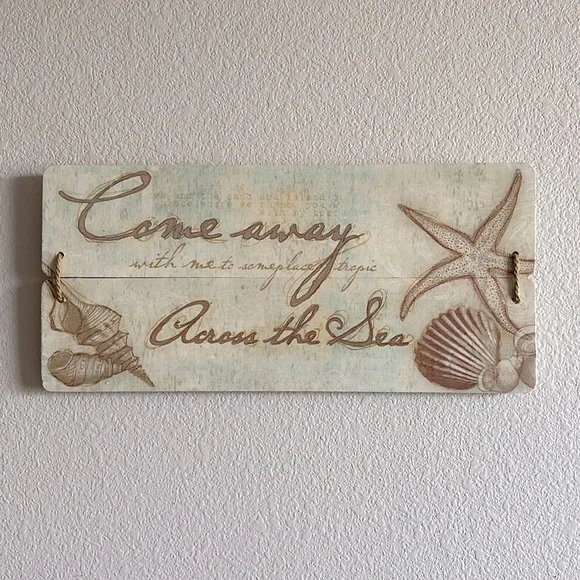 Wall decor‎