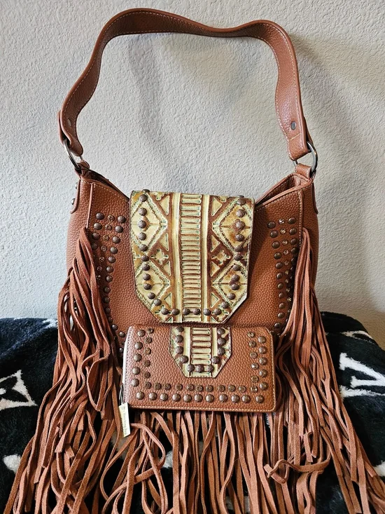 Trinity Ranch fringed Leather Hobo Bag/Embossed Matching Wallet Included