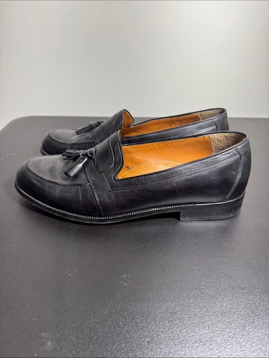 Bruno Magli mens 10 W black tassel leather slip on loafer dress shoes EUC