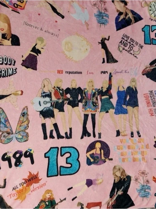 NWT Taylor Swift Pink Graphic 50x60 fleece blanket.