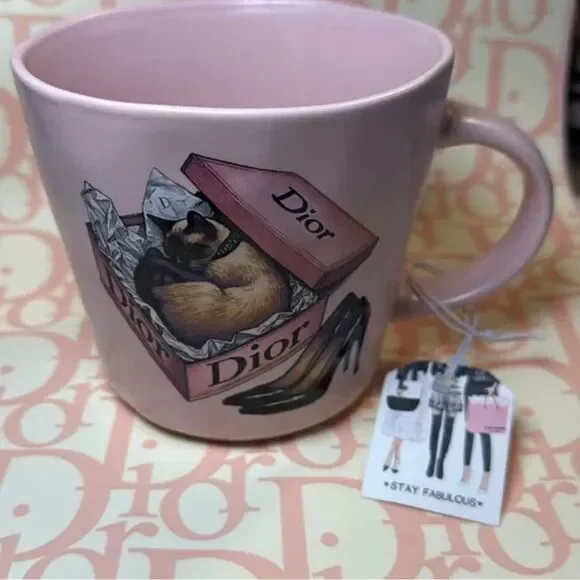 AMANDA GREENWOOD ART DIOR CAT DESIGN MUG