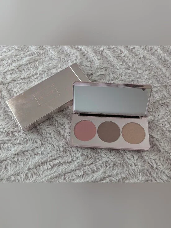 NWT Girlactik Blush Me & Glow Face Palette