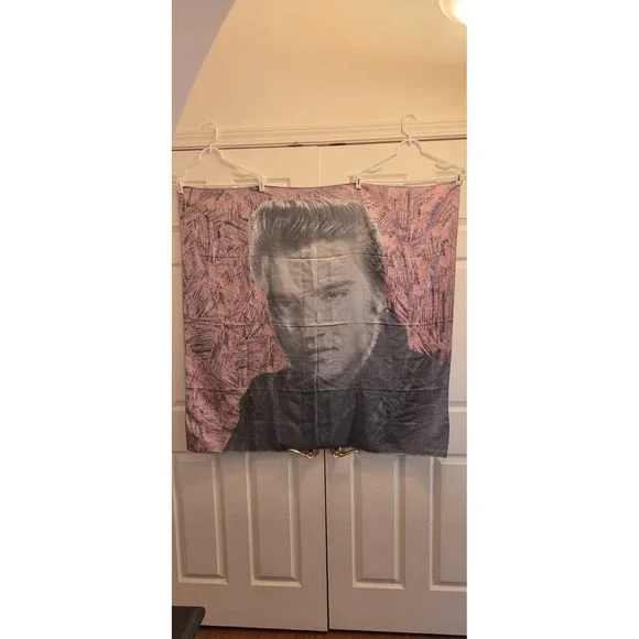 COACH Limited Edition‎ Elvis Presley Scarf Pink And Gray Cotton Silk Blend