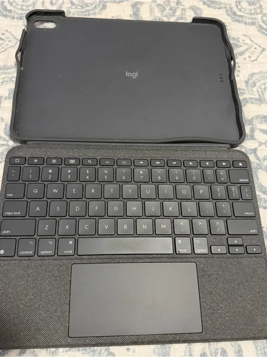 Logitech Folio keyboard for iPad Air