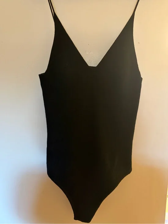 Free People We The Free Black Ribbed V-Neck Bodysuit Large (Estimated)