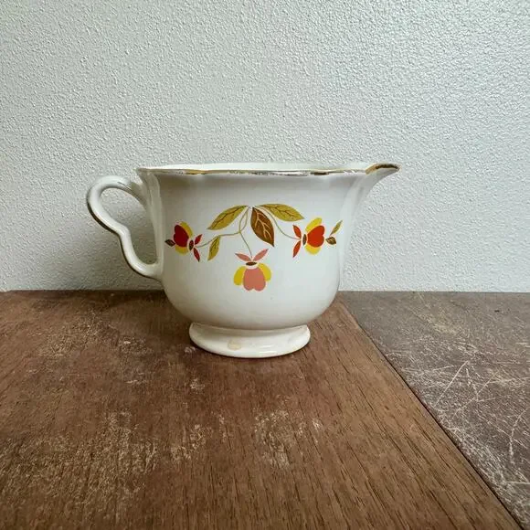 Hall's Superior Kitchenware Mary Dunbar Autumn‎ Leaf Jewel Tea Creamer