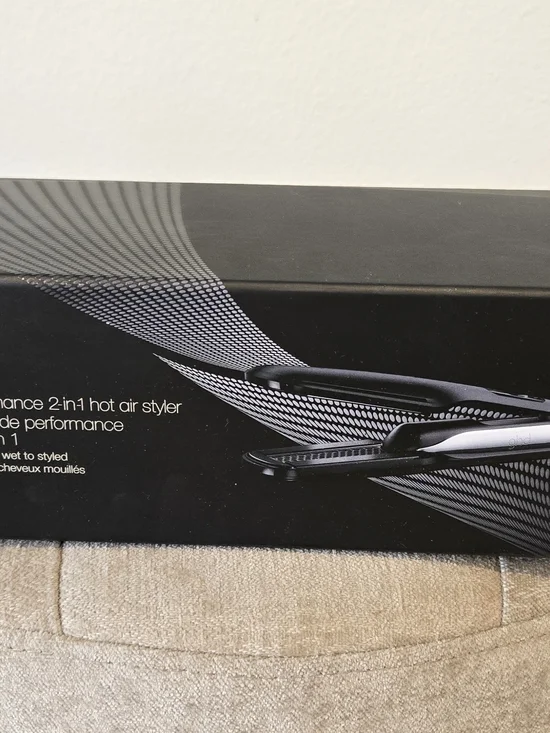 Brand New ghd Professional Duet Style 2-in-1 Hot Air Hair Straightner And Styler