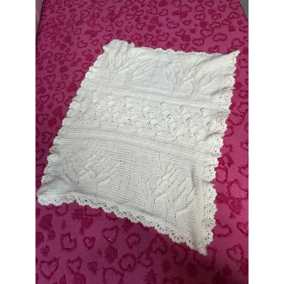 HandCrochet Baby Blanket Perfect Shower Gift White A1-0054