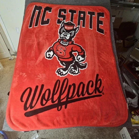 NC State Wolfpack Blanket Throw One Size Red NCAA Football Northwest Company