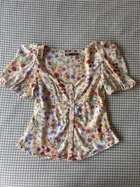 Zara Floral Puff Sleeve Blouse