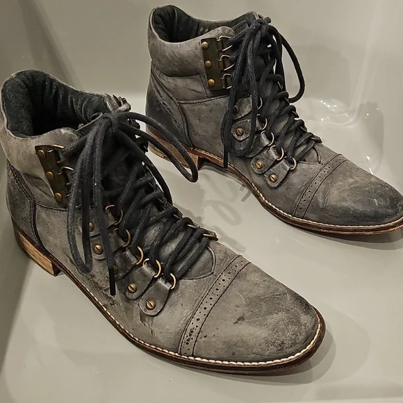 FREE PEOPLE Distressed Gray Leather Lace-Up Ankle Booties