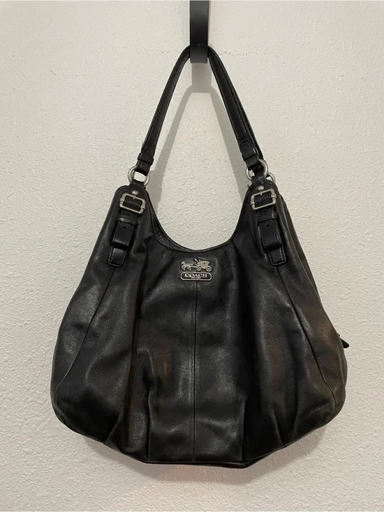 Vintage COACH Madison Maggie Black Leather Hobo Bag 3 Compartment