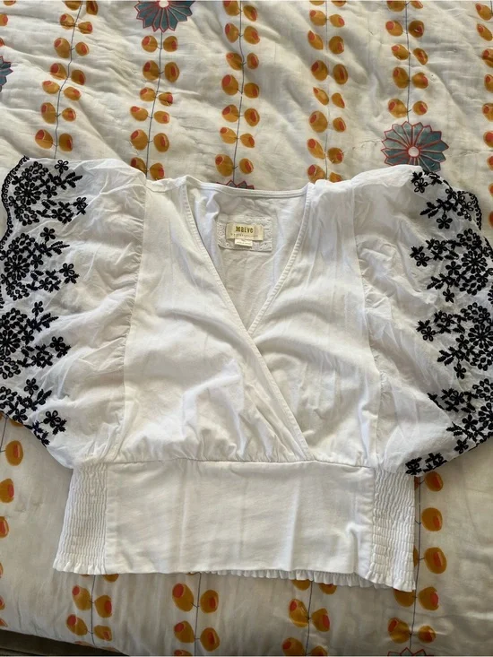 Anthropologie White Puff-Sleeve Wrap Top with Navy Floral Embroidery