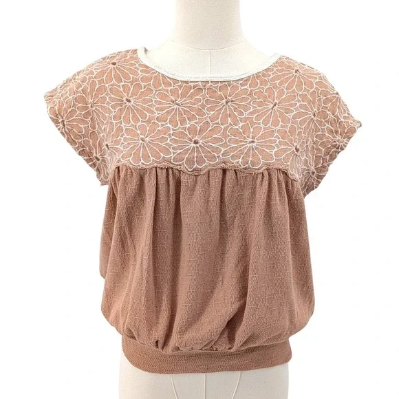 Boho Floral Lace Blouse Peach Gauze Top Free People XS Banded Hem Soft‎ Summer