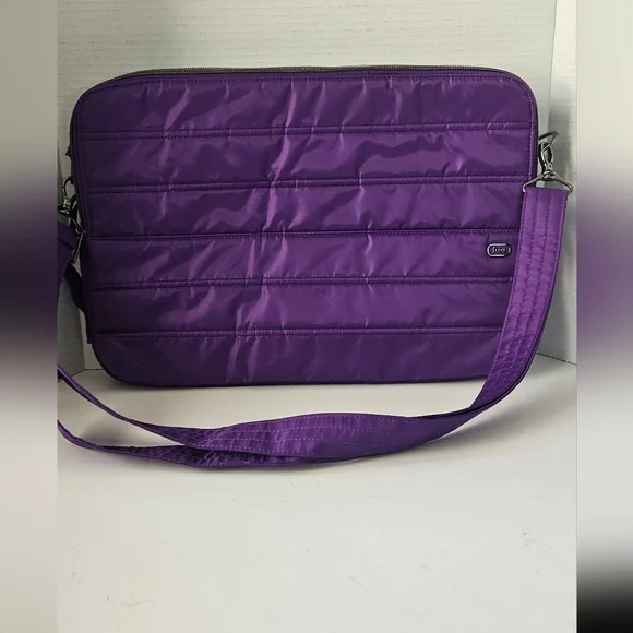 Lug Delta 17 Inch‎ Purple Laptop Case