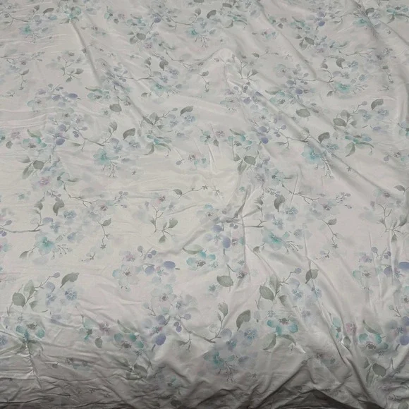 Floral Reversible Comforter Blue Purple Botanical White Light Purple 89x96