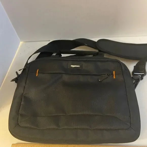 Amazon‎ basic padded zipper tablet bag 11x9”