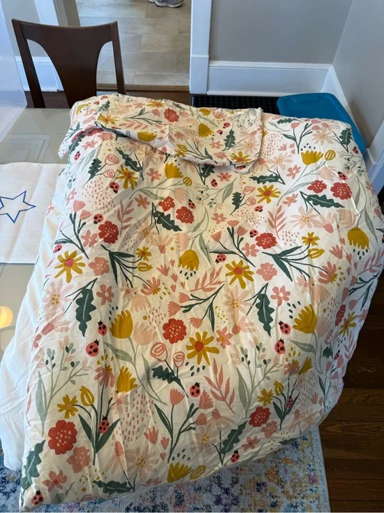Pillowfort Cream comforter with Pink, Yellow & Green Floral Pattern