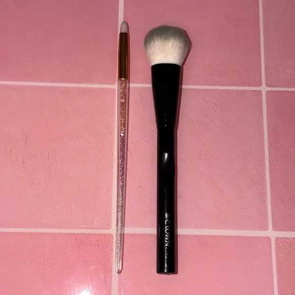 Crown C511 Pro Large Round Buffer Brush and Glitter Detail Makeup Brush Set