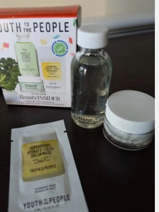 Youth To The People Skincare Set -(600)