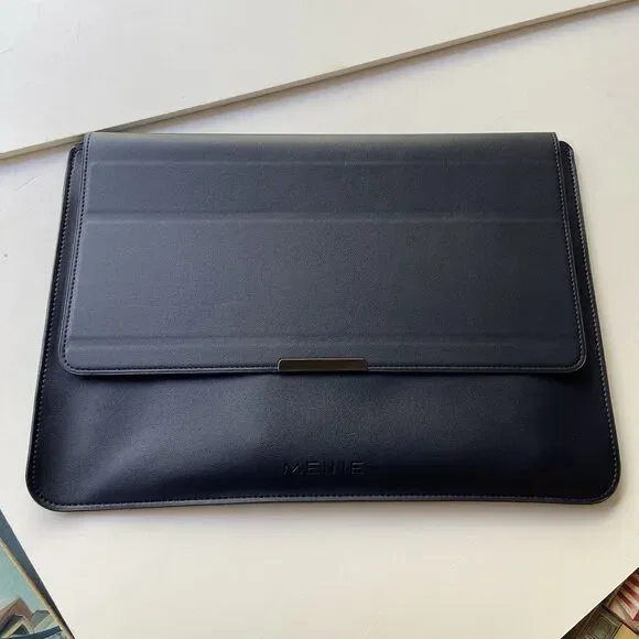 Meine Studios ERGO SLEEVE 4-in-1 Smart Sleeve 13-16” Black Workstation Set