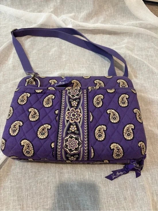 Vera Bradley Purple Paisley Laptop Hard Case Zip Shoulder Strap Inner 16” X 11”
